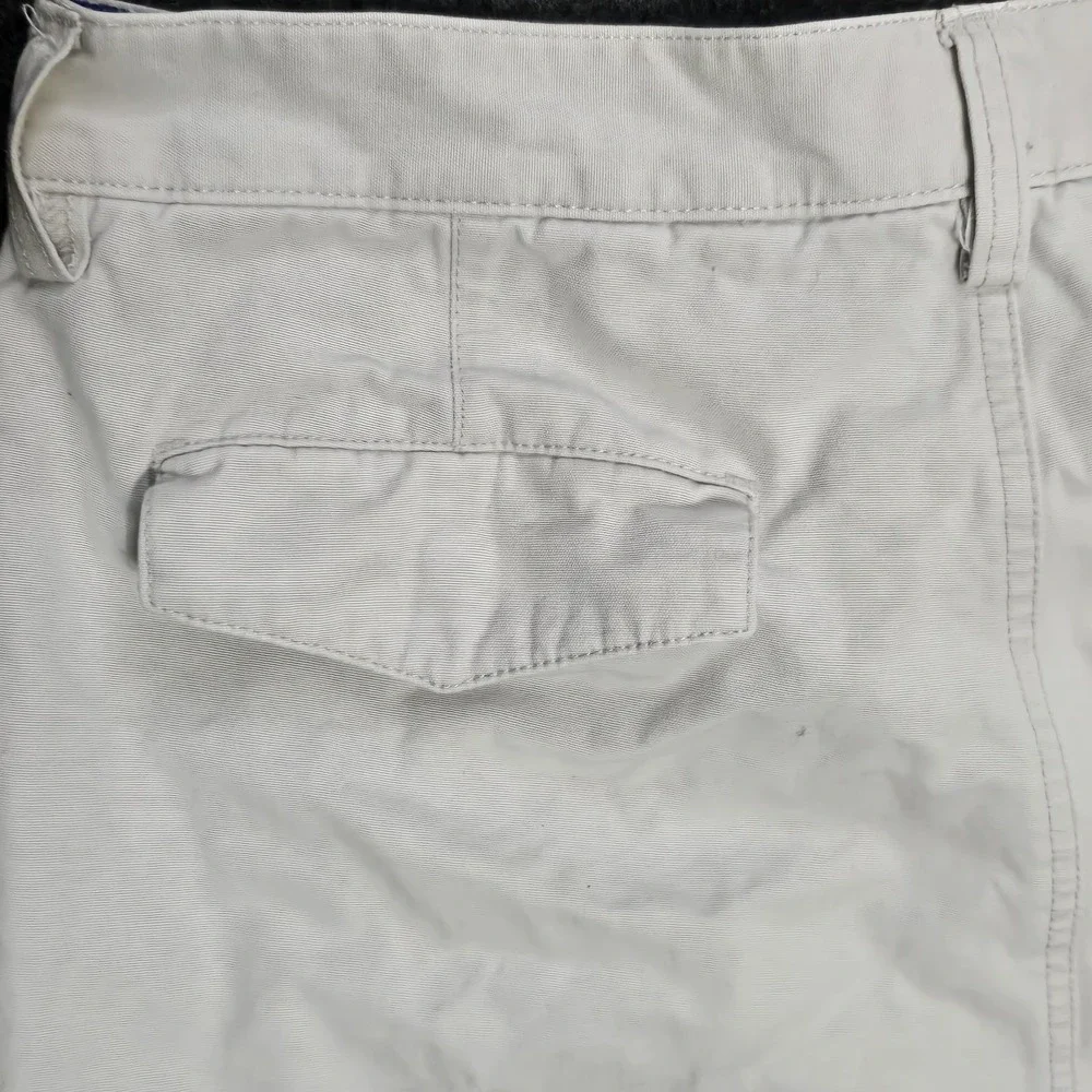 Men's CHAPS Casual Flat Front 100% Cotton Shorts Hampton Khaki Size 32